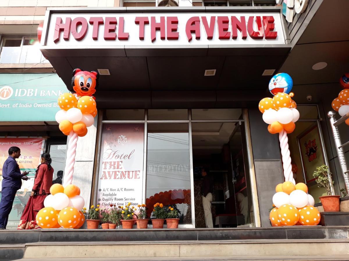 Hotel The Avenue Gamharia エクステリア 写真
