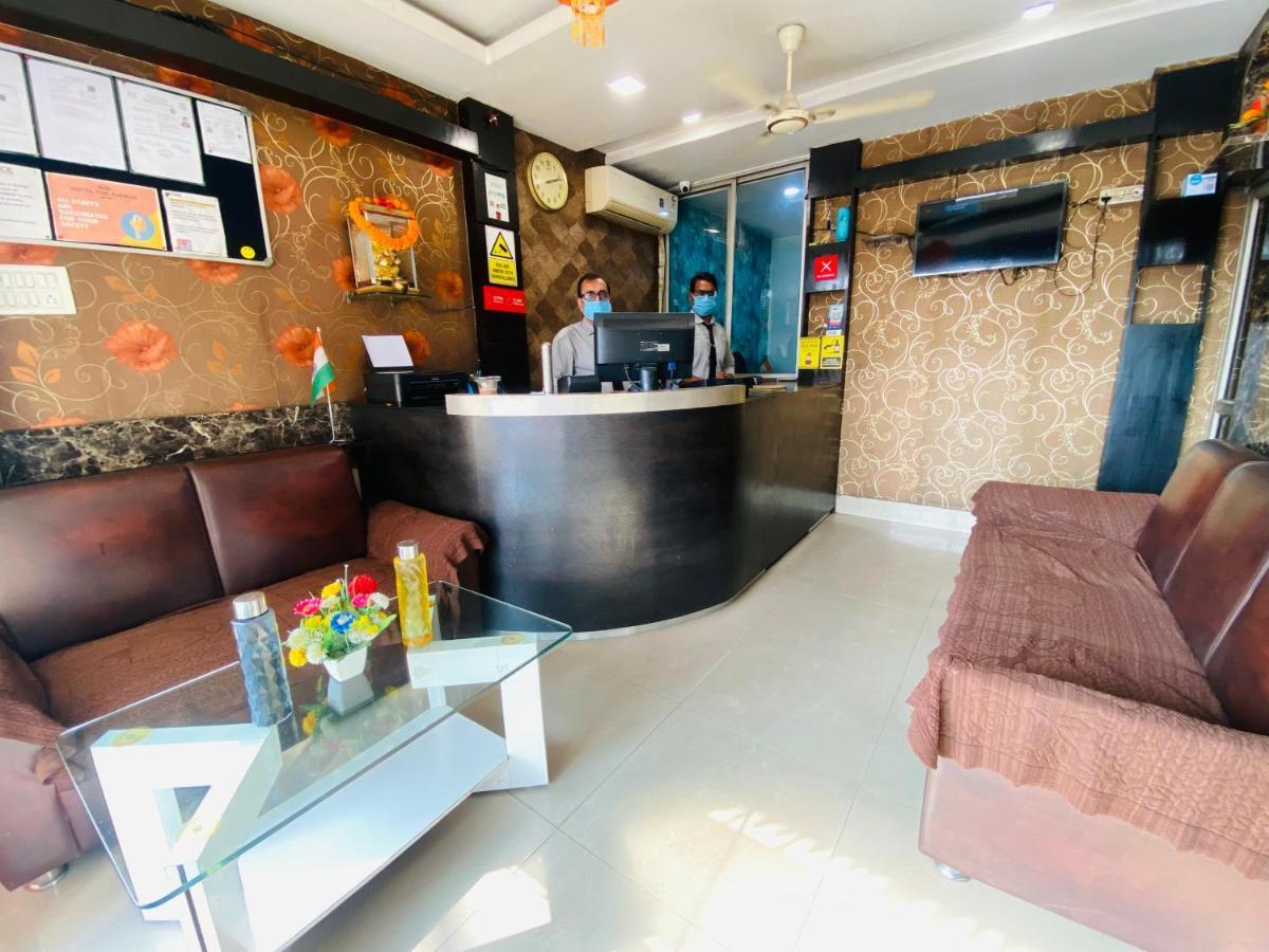 Hotel The Avenue Gamharia エクステリア 写真