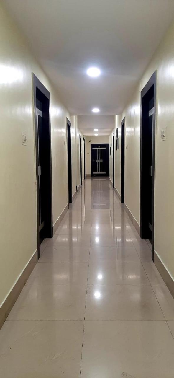 Hotel The Avenue Gamharia エクステリア 写真